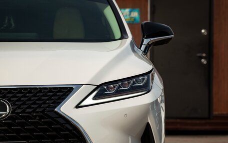 Lexus RX IV рестайлинг, 2021 год, 4 300 000 рублей, 3 фотография