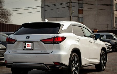 Lexus RX IV рестайлинг, 2021 год, 4 300 000 рублей, 8 фотография