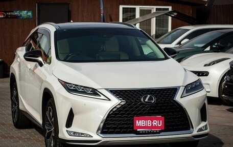 Lexus RX IV рестайлинг, 2021 год, 4 300 000 рублей, 4 фотография