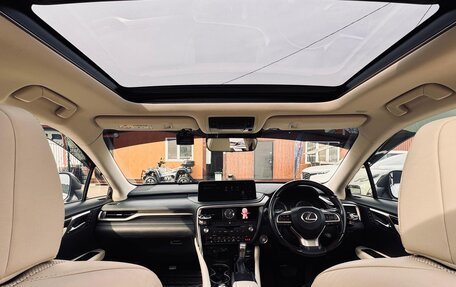 Lexus RX IV рестайлинг, 2021 год, 4 300 000 рублей, 14 фотография