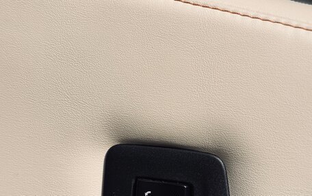 Lexus RX IV рестайлинг, 2021 год, 4 300 000 рублей, 29 фотография