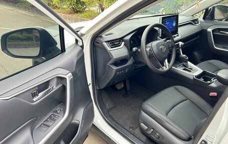 Toyota RAV4, 2021 год, 2 260 441 рублей, 5 фотография