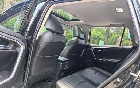 Toyota RAV4, 2021 год, 2 230 441 рублей, 9 фотография