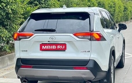 Toyota RAV4, 2021 год, 2 260 441 рублей, 4 фотография