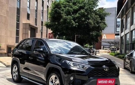 Toyota RAV4, 2021 год, 2 230 441 рублей, 3 фотография