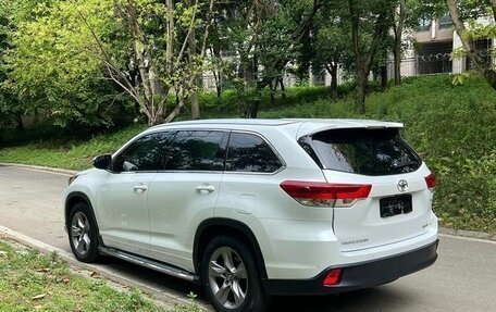 Toyota Highlander III, 2021 год, 2 740 446 рублей, 6 фотография