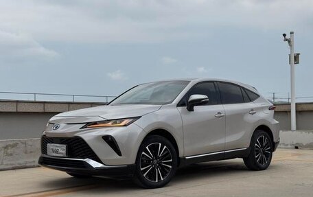 Toyota Venza, 2022 год, 2 700 446 рублей, 2 фотография