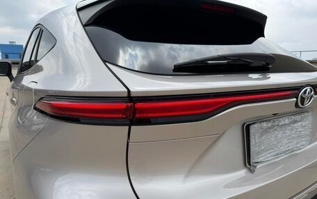 Toyota Venza, 2022 год, 2 700 446 рублей, 9 фотография