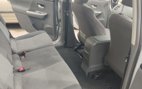 Toyota Prius Alpha I (ZVW40/41), 2012 год, 1 255 000 рублей, 14 фотография