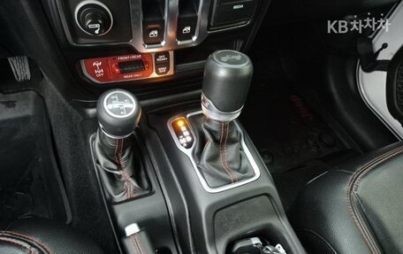 Jeep Wrangler, 2021 год, 4 220 000 рублей, 8 фотография