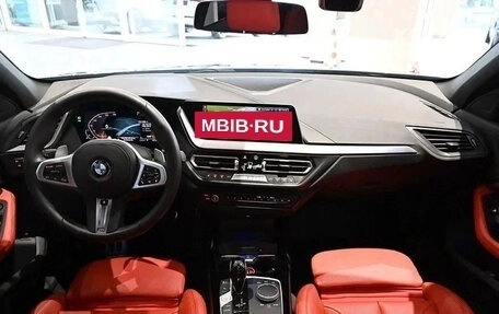 BMW 1 серия, 2022 год, 2 560 011 рублей, 7 фотография