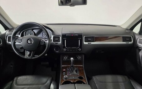 Volkswagen Touareg III, 2012 год, 1 875 000 рублей, 7 фотография