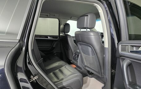 Volkswagen Touareg III, 2012 год, 1 875 000 рублей, 16 фотография