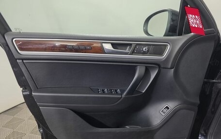 Volkswagen Touareg III, 2012 год, 1 875 000 рублей, 8 фотография