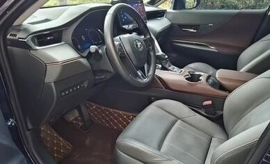 Toyota Harrier, 2021 год, 3 010 443 рублей, 3 фотография