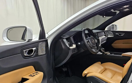 Volvo XC60 II, 2022 год, 2 905 000 рублей, 8 фотография