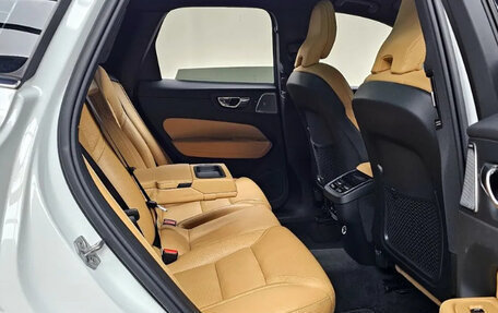 Volvo XC60 II, 2022 год, 2 905 000 рублей, 9 фотография