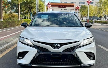 Toyota Camry, 2020 год, 2 290 999 рублей, 2 фотография