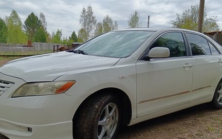 Toyota Camry, 2008 год, 930 000 рублей, 1 фотография