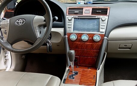 Toyota Camry, 2008 год, 930 000 рублей, 12 фотография