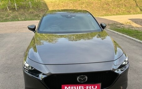 Mazda 3, 2019 год, 1 800 000 рублей, 2 фотография