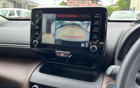 Toyota Yaris Cross, 2022 год, 1 550 000 рублей, 11 фотография