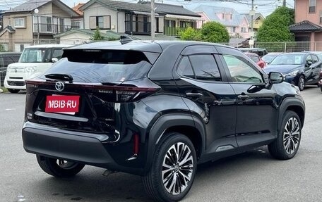 Toyota Yaris Cross, 2022 год, 1 550 000 рублей, 5 фотография