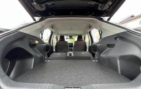 Toyota Yaris Cross, 2022 год, 1 550 000 рублей, 23 фотография