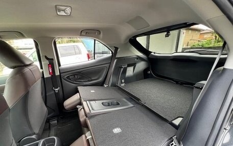 Toyota Yaris Cross, 2022 год, 1 550 000 рублей, 25 фотография
