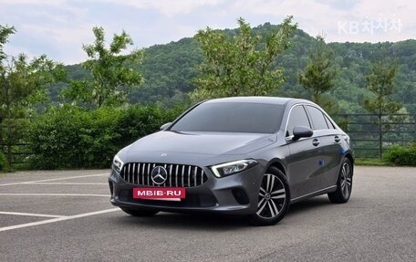 Mercedes-Benz A-Класс, 2021 год, 2 096 023 рублей, 2 фотография