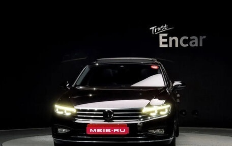 Volkswagen Passat B8 рестайлинг, 2022 год, 2 505 000 рублей, 3 фотография