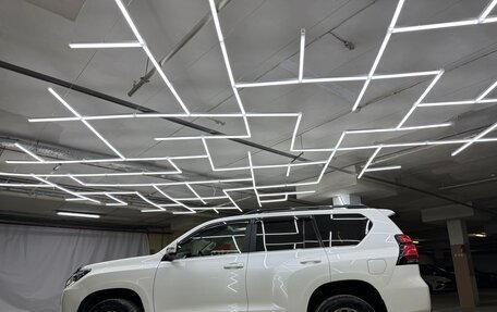 Toyota Land Cruiser Prado 150 рестайлинг 2, 2017 год, 5 200 000 рублей, 11 фотография