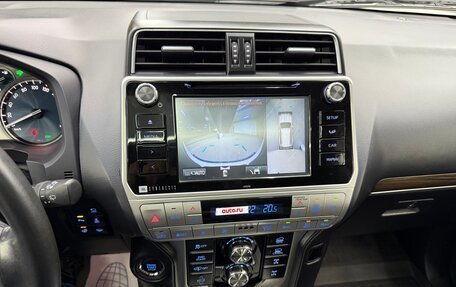 Toyota Land Cruiser Prado 150 рестайлинг 2, 2017 год, 5 200 000 рублей, 39 фотография
