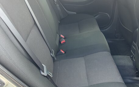 Toyota Avensis III рестайлинг, 2006 год, 875 000 рублей, 11 фотография