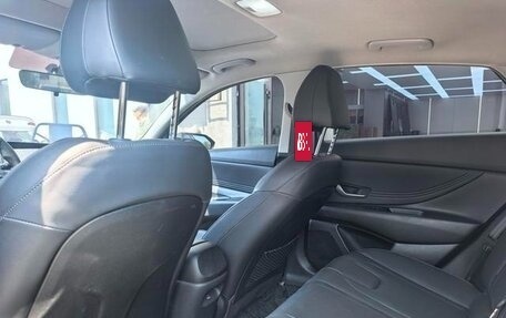 Hyundai Elantra, 2022 год, 1 499 999 рублей, 14 фотография