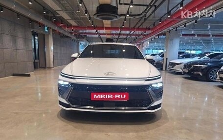 Hyundai Sonata VIII, 2023 год, 3 000 000 рублей, 2 фотография