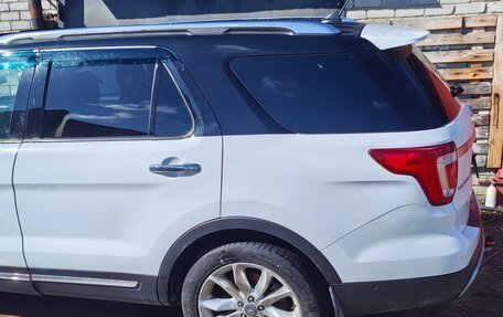 Ford Explorer VI, 2017 год, 2 650 000 рублей, 3 фотография