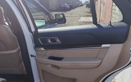 Ford Explorer VI, 2017 год, 2 650 000 рублей, 4 фотография