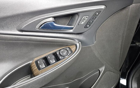Chevrolet Malibu IX, 2021 год, 1 800 000 рублей, 6 фотография