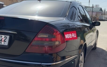 Mercedes-Benz E-Класс, 2003 год, 950 000 рублей, 6 фотография