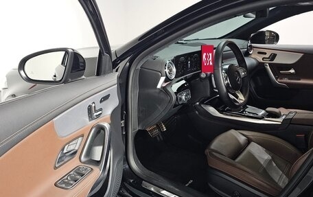 Mercedes-Benz A-Класс AMG, 2021 год, 3 300 000 рублей, 12 фотография
