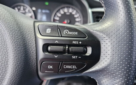 KIA Stonic, 2020 год, 1 300 000 рублей, 15 фотография