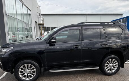 Toyota Land Cruiser Prado 150 рестайлинг 2, 2017 год, 3 650 000 рублей, 2 фотография