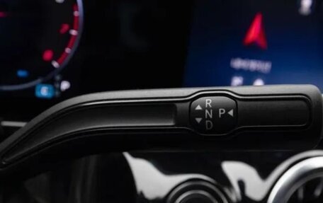 Mercedes-Benz GLA, 2024 год, 4 400 000 рублей, 9 фотография