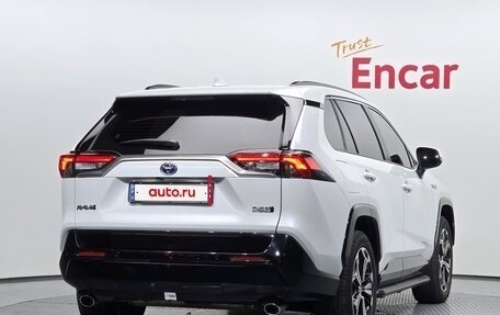 Toyota RAV4, 2024 год, 4 890 099 рублей, 3 фотография