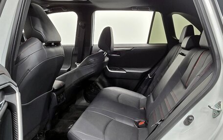 Toyota RAV4, 2024 год, 4 890 099 рублей, 16 фотография