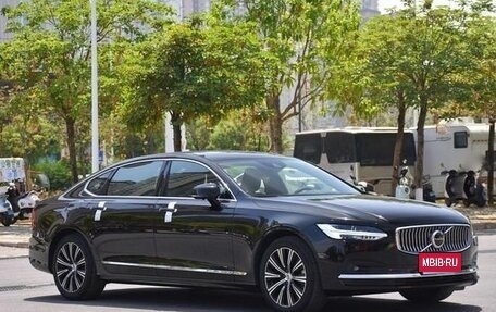 Volvo S90 II рестайлинг, 2021 год, 3 290 000 рублей, 1 фотография