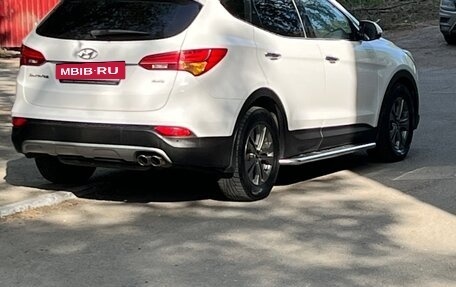 Hyundai Santa Fe III рестайлинг, 2014 год, 2 050 000 рублей, 2 фотография