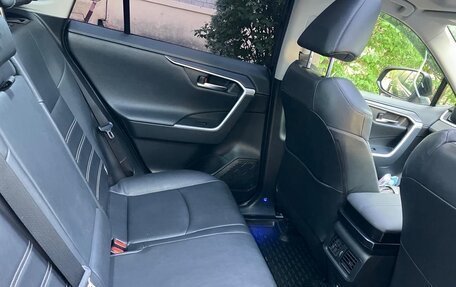 Toyota RAV4, 2019 год, 2 980 000 рублей, 12 фотография