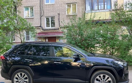 Toyota RAV4, 2019 год, 2 980 000 рублей, 9 фотография